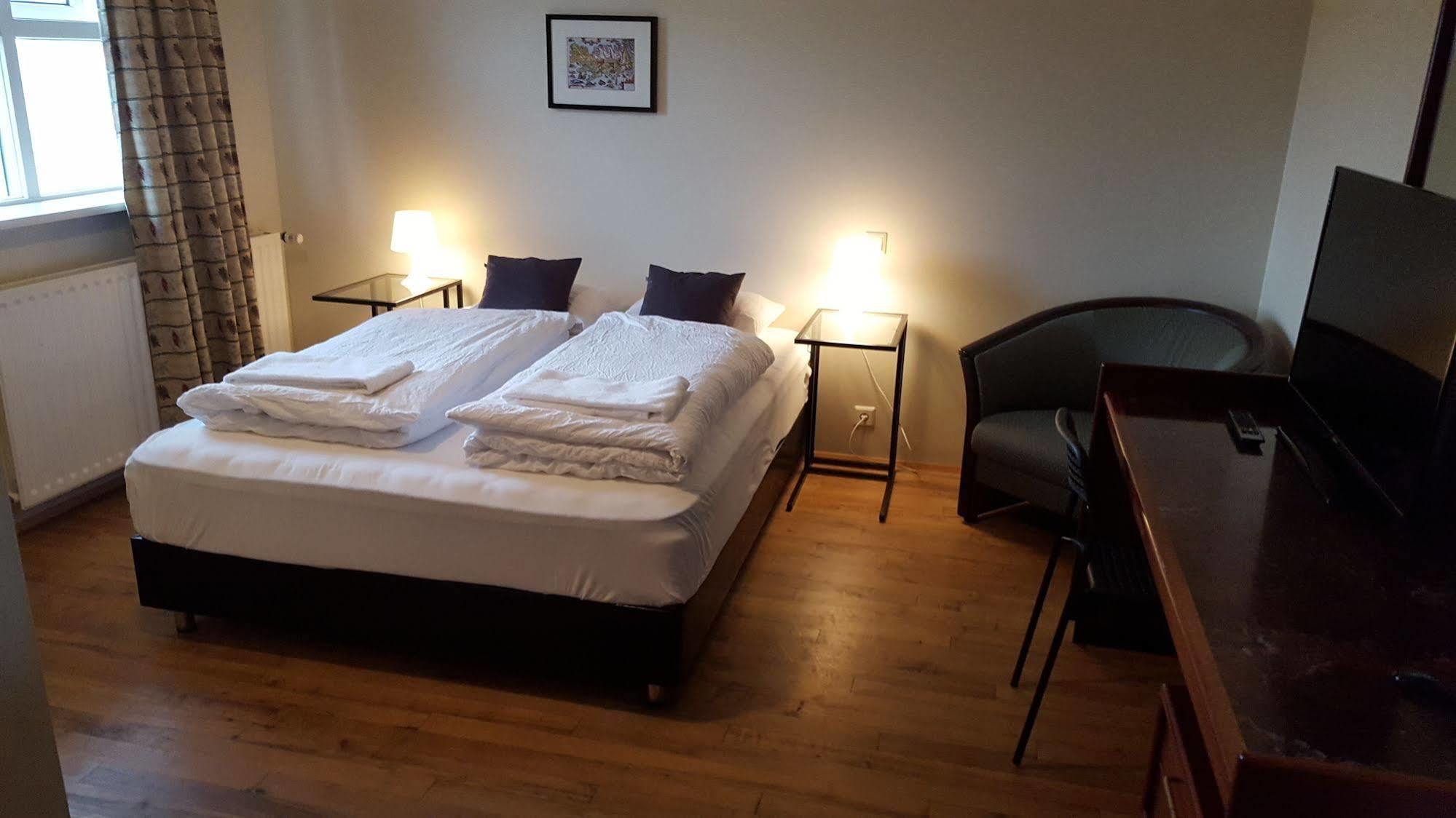 Hotel Sveinbjarnargerdi Svalbarthseyri Ngoại thất bức ảnh